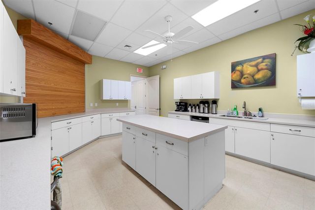 2081 LYNX RUN, North Port, FL 34288