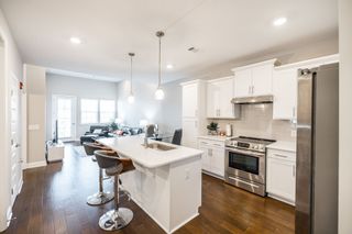 2000 Shadow Green Dr # 302, Franklin, TN 37064