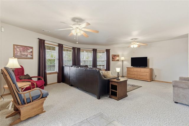 21299 Black Oak Drive, Garfield, AR 72732