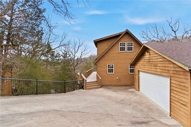 21299 Black Oak Drive, Garfield, AR 72732