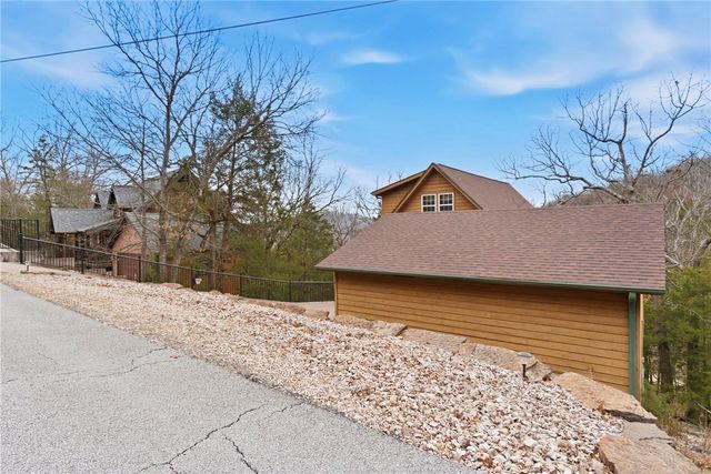 21299 Black Oak Drive, Garfield, AR 72732