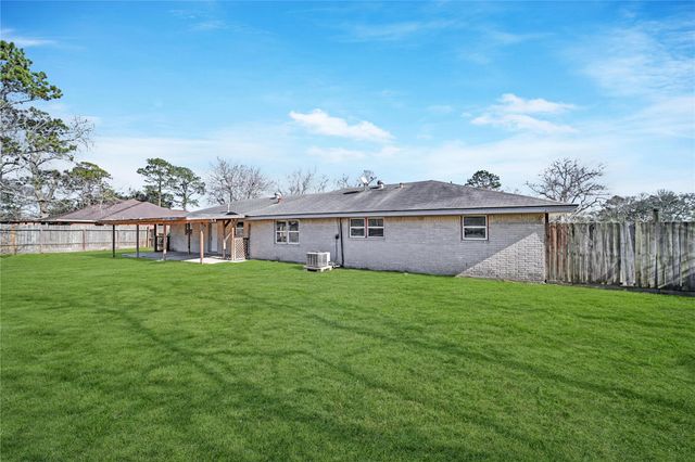4614 Edgemore St Street, Santa Fe, TX 77517