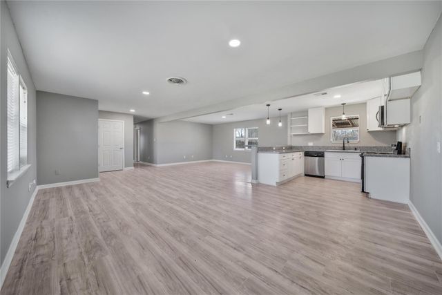4614 Edgemore St Street, Santa Fe, TX 77517