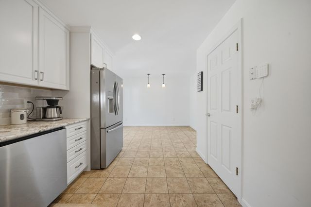 220 Arah Street, Manchester, NH 03104