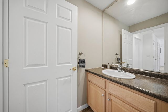 220 Arah Street, Manchester, NH 03104