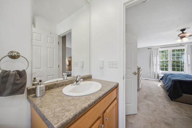 220 Arah Street, Manchester, NH 03104