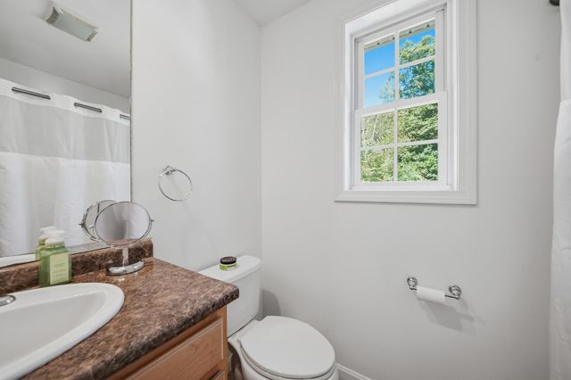 220 Arah Street, Manchester, NH 03104