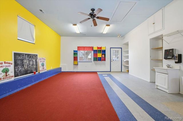 6360 Manson Drive, Waterford, MI 48329