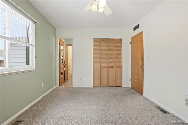 6360 Manson Drive, Waterford, MI 48329