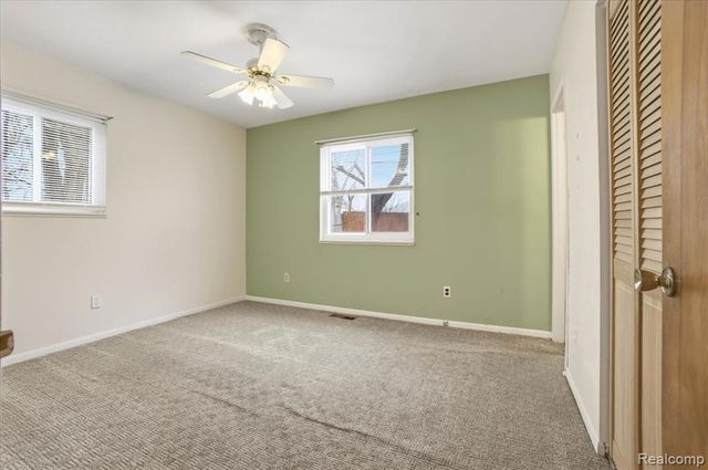 6360 Manson Drive, Waterford, MI 48329