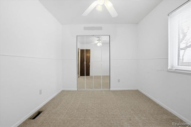 6360 Manson Drive, Waterford, MI 48329