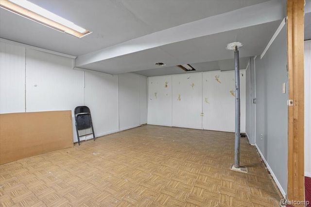 6360 Manson Drive, Waterford, MI 48329