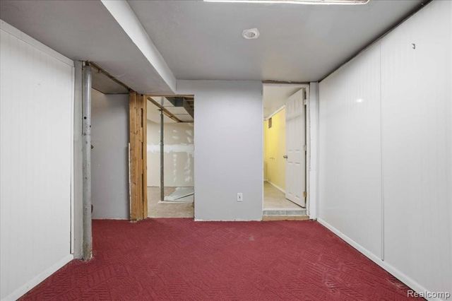 6360 Manson Drive, Waterford, MI 48329