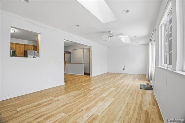 6360 Manson Drive, Waterford, MI 48329