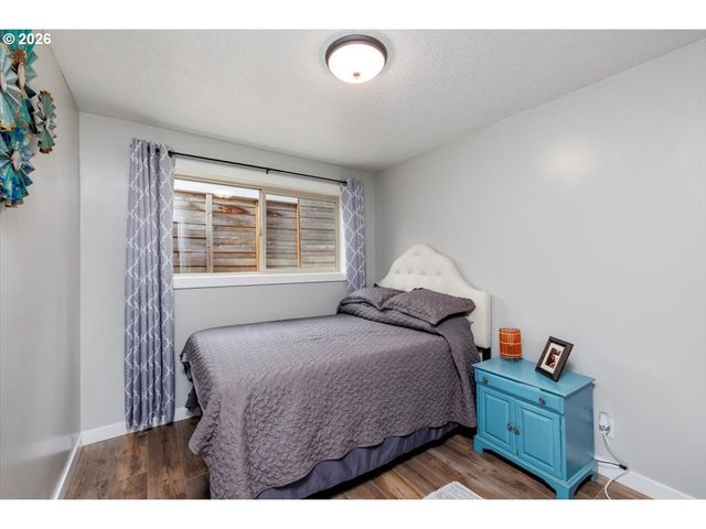 13165 Nw OVERTON St, Portland, OR 97229