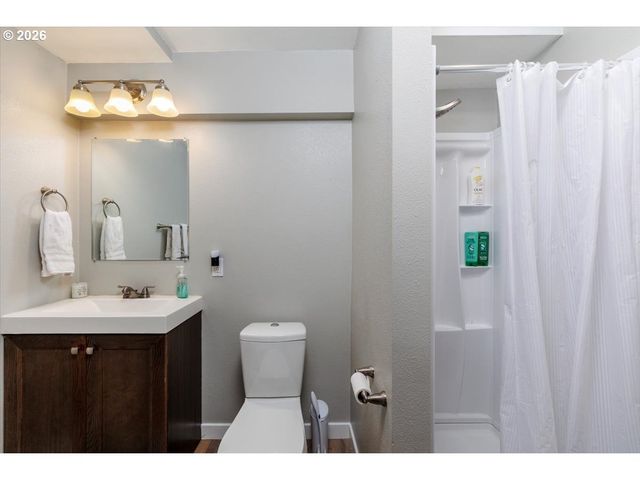 13165 Nw OVERTON St, Portland, OR 97229