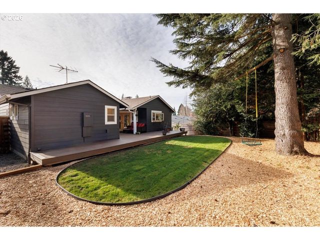 13165 Nw OVERTON St, Portland, OR 97229