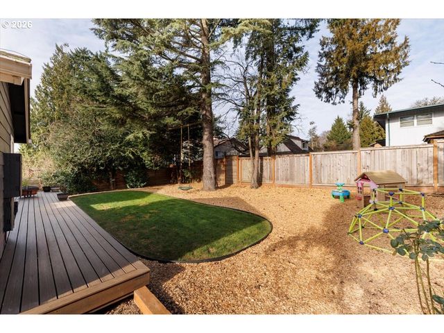 13165 Nw OVERTON St, Portland, OR 97229