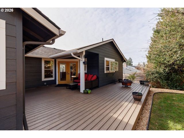 13165 Nw OVERTON St, Portland, OR 97229