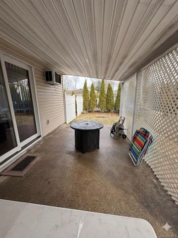 373 Port Avenue, Ronkonkoma, NY 11779