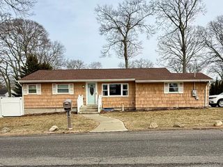373 Port Avenue, Ronkonkoma, NY 11779