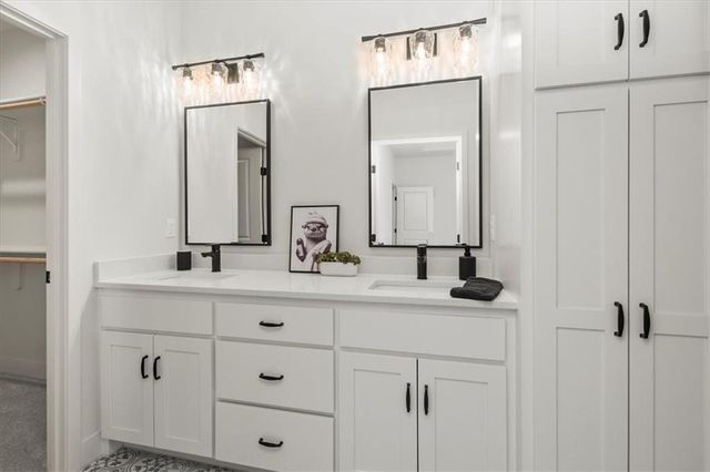 218 N Boardman Street, Pleasant Hill, MO 64080