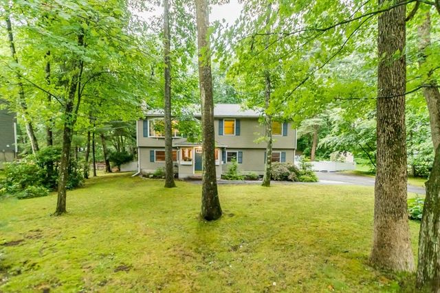 13 Westwood St 1, Burlington, MA 01803