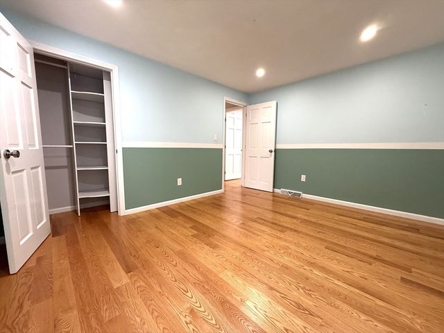 13 Westwood St 1, Burlington, MA 01803
