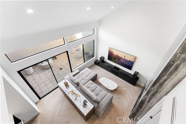 45 Morena, Irvine, CA 92612