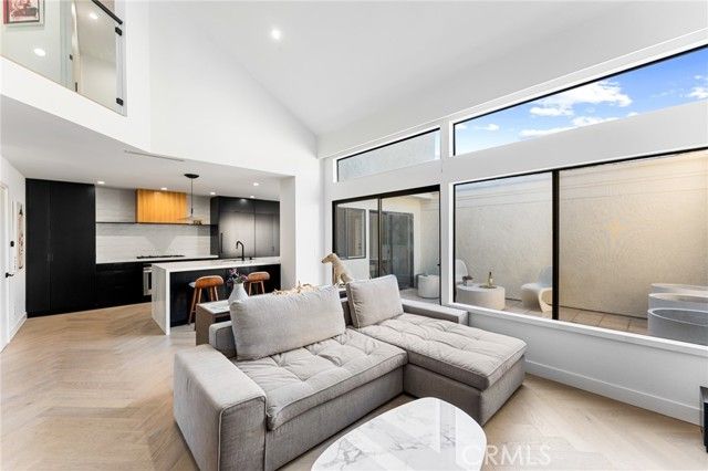 45 Morena, Irvine, CA 92612