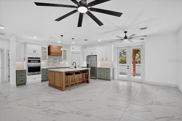 412 17TH AVENUE W, Palmetto, FL 34221