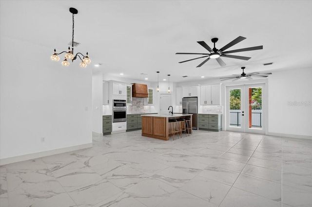 412 17TH AVENUE W, Palmetto, FL 34221