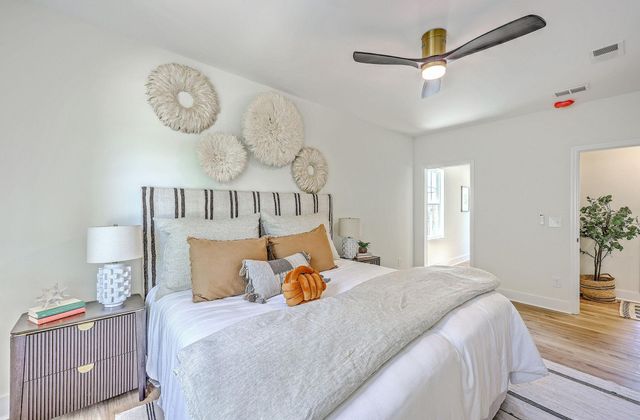 1685 Old Military Road, Charleston, SC 29412