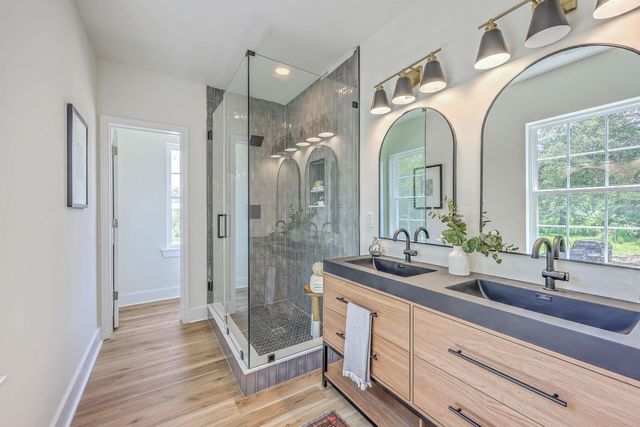 1685 Old Military Road, Charleston, SC 29412