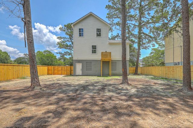 1685 Old Military Road, Charleston, SC 29412