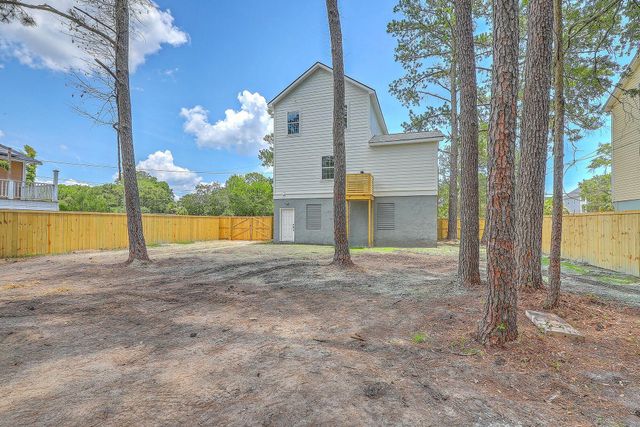 1685 Old Military Road, Charleston, SC 29412