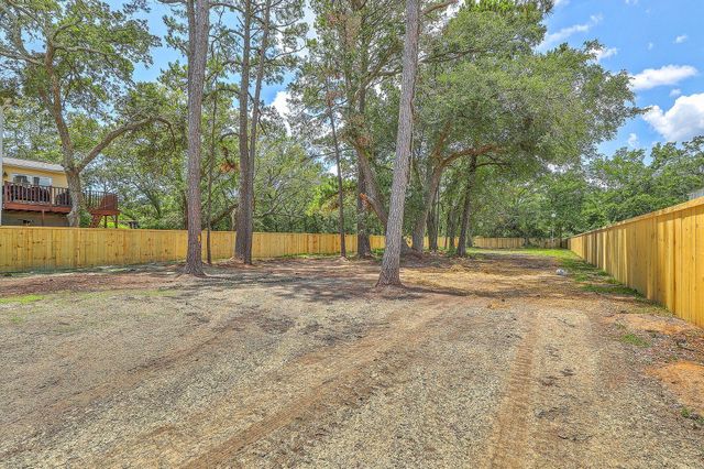 1685 Old Military Road, Charleston, SC 29412