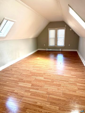 76 3rd Street, New Haven, CT 06519