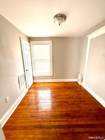 76 3rd Street, New Haven, CT 06519