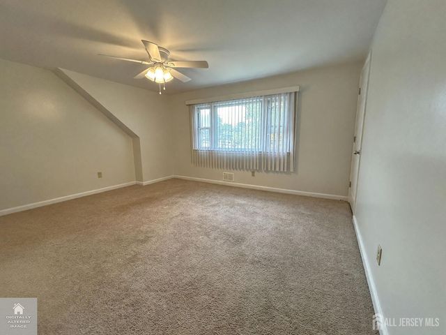 90 Harrigan Street, Edison, NJ 08817