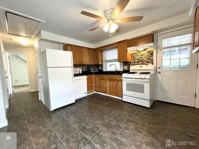 90 Harrigan Street, Edison, NJ 08817