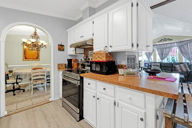 210 Mountain Dr., Longs, SC 29568
