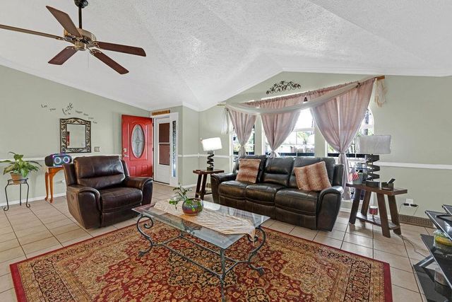 210 Mountain Dr., Longs, SC 29568