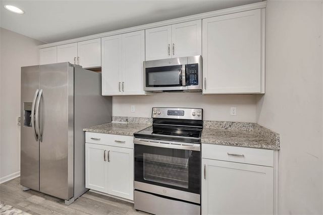 10016 Woodland Cove, Brunswick, GA 31525