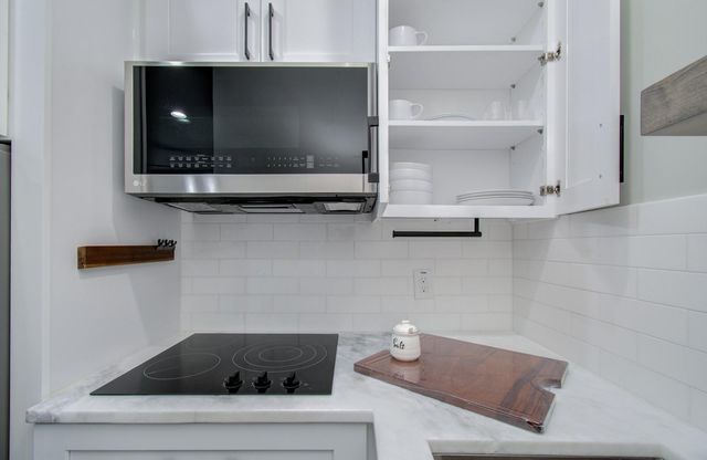 1318 Cleburne Street 2B, Houston, TX 77004