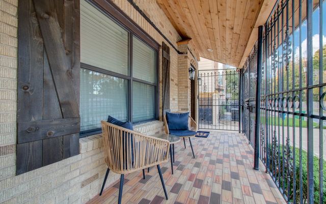 1318 Cleburne Street 2B, Houston, TX 77004
