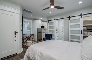 1318 Cleburne Street 2B, Houston, TX 77004