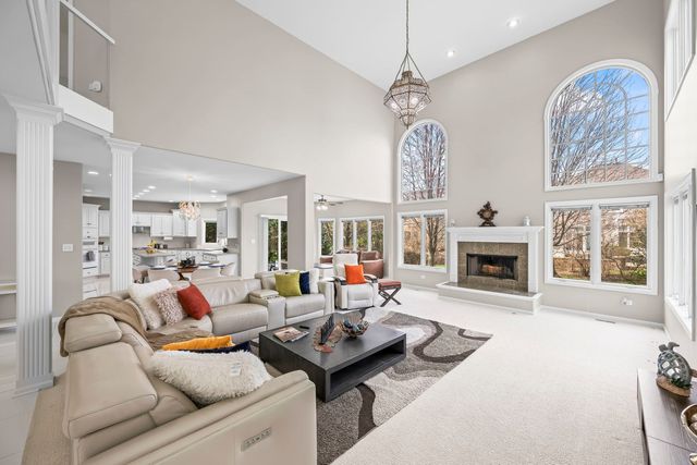 2711 Deering Bay Drive, Naperville, IL 60564