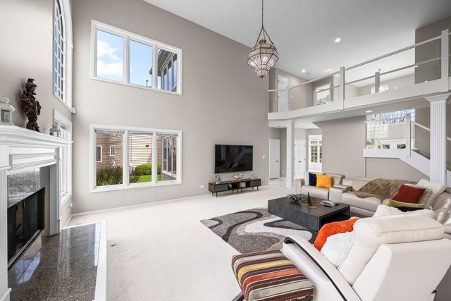 2711 Deering Bay Drive, Naperville, IL 60564