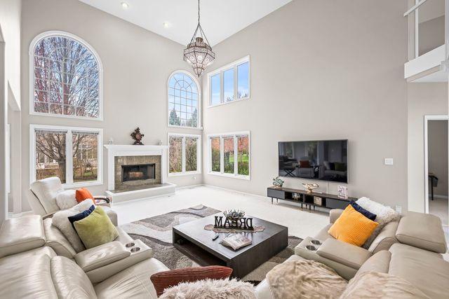 2711 Deering Bay Drive, Naperville, IL 60564